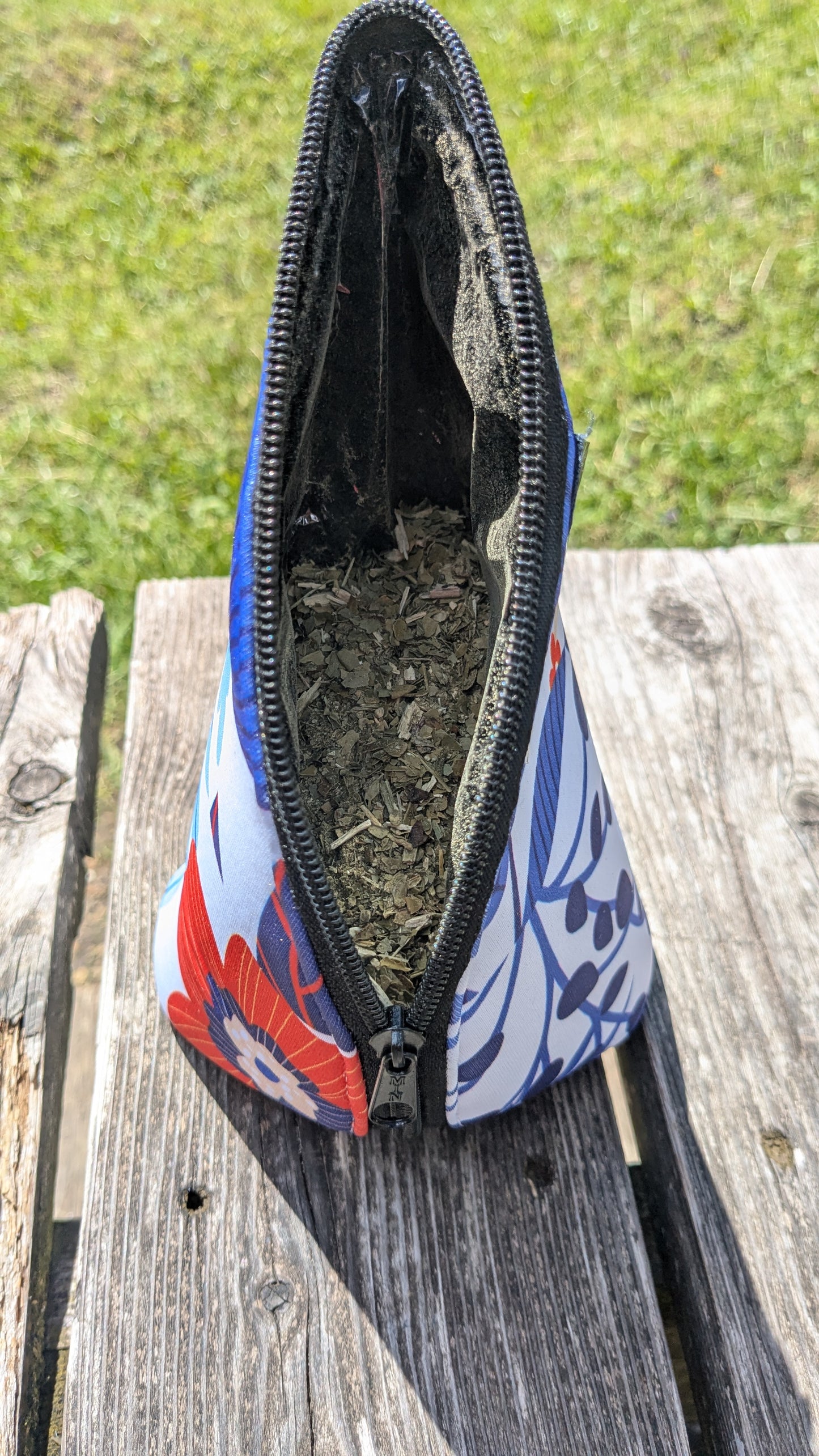 Yerbatero de Tela Impermeable con Pico Vertedor-Chau Lata Hojas - Der Kleine Markt