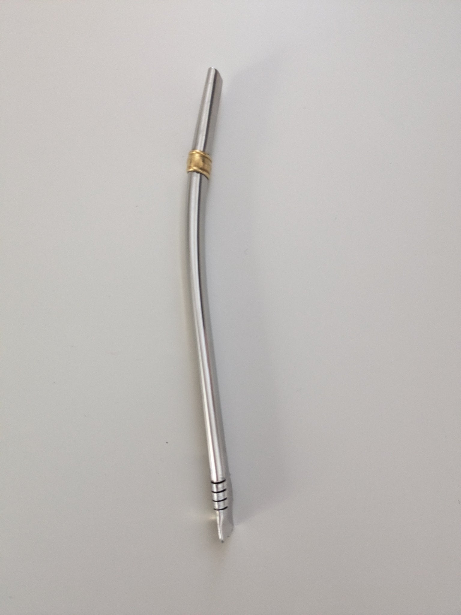 Bombilla Chata con Virola de Bronce – 16.5 cm – Acero Inoxidable - Der Kleine Markt